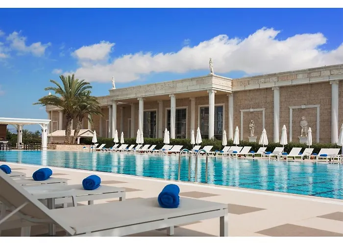 Kaya Artemis & Casino Hotel 5*