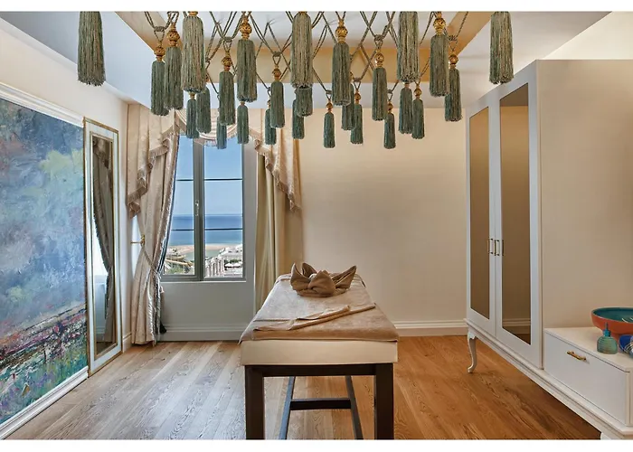 Kaya Artemis & Casino Hotel