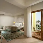 Kaya Artemis & Casino Hotel 5*
