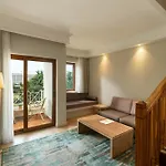 Kaya Artemis & Casino Hotel
