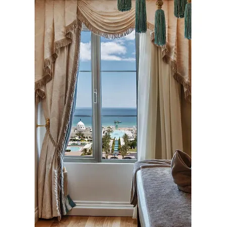 فندق Kaya Artemis & Casino 5*