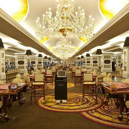 Kaya Artemis & Casino 5* 파마구스타