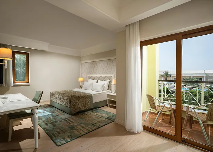 Kaya Artemis & Casino Hotel 5*