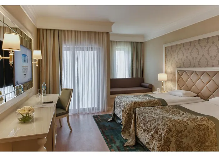 Hotel Kaya Artemis & Casino 5*